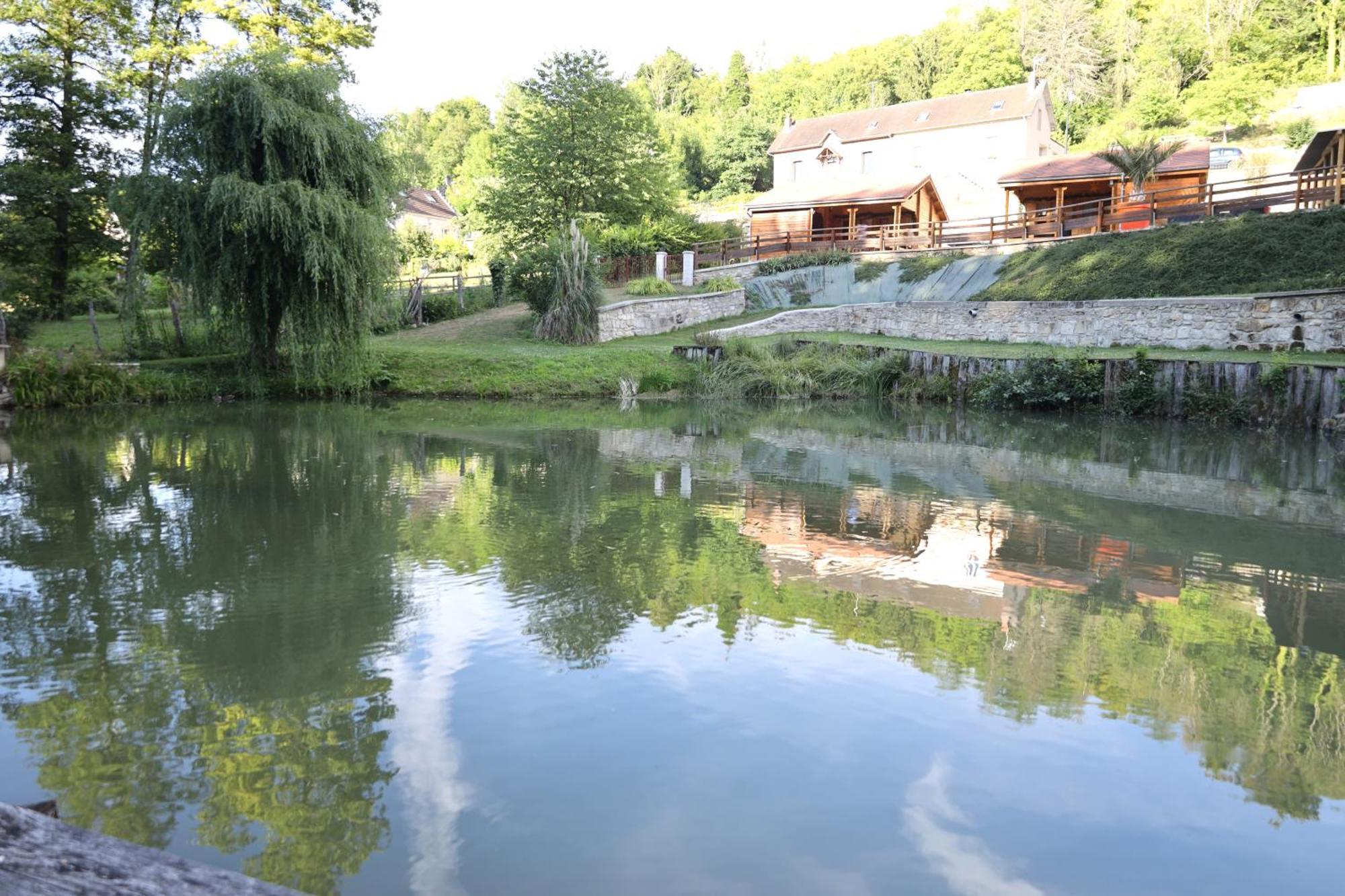 Les Chalets Du Marais Saint-Pierre-Aigle Exterior photo